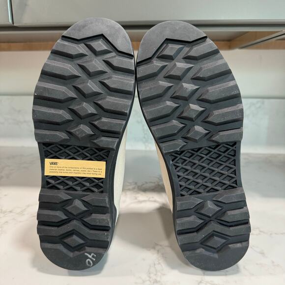 New Vans Colfax Boots Sneaker High Top Cream Checked Lace Up Sz EU 40 US 7.5 - Picture 7 of 7